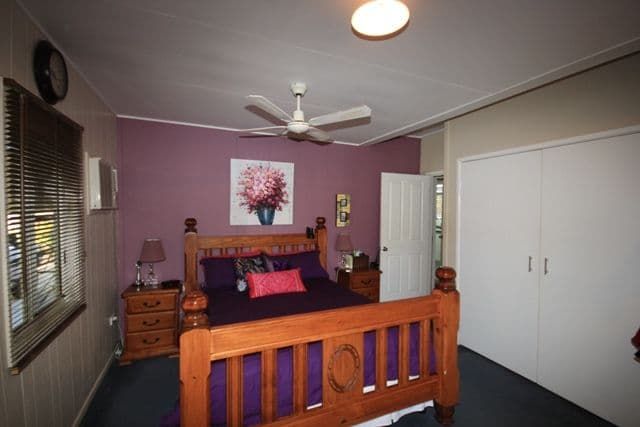 19 Brolga Street, LONGREACH QLD 4730, Longreach - Thumbnail 5