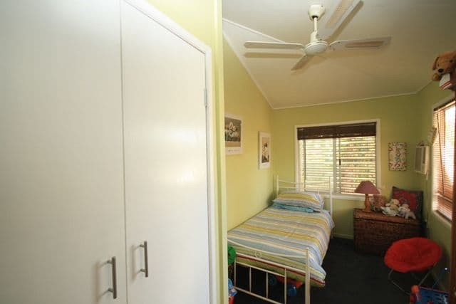 19 Brolga Street, LONGREACH QLD 4730, Longreach - Thumbnail 7