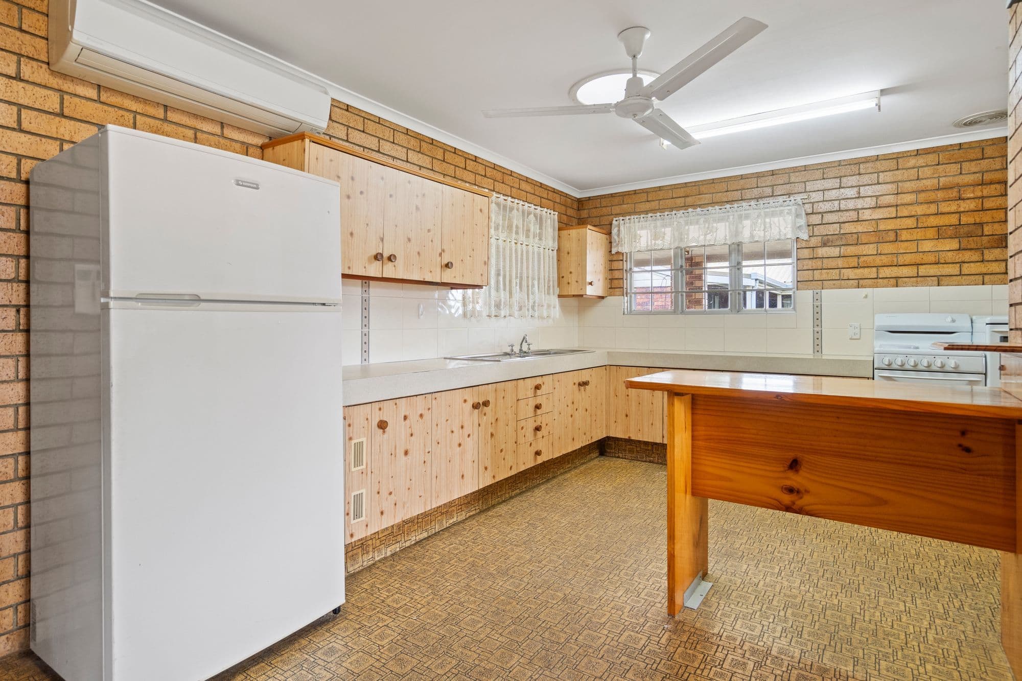 104 Milne Street, Mount Warren Park QLD 4207, Mount Warren Park - Thumbnail 8