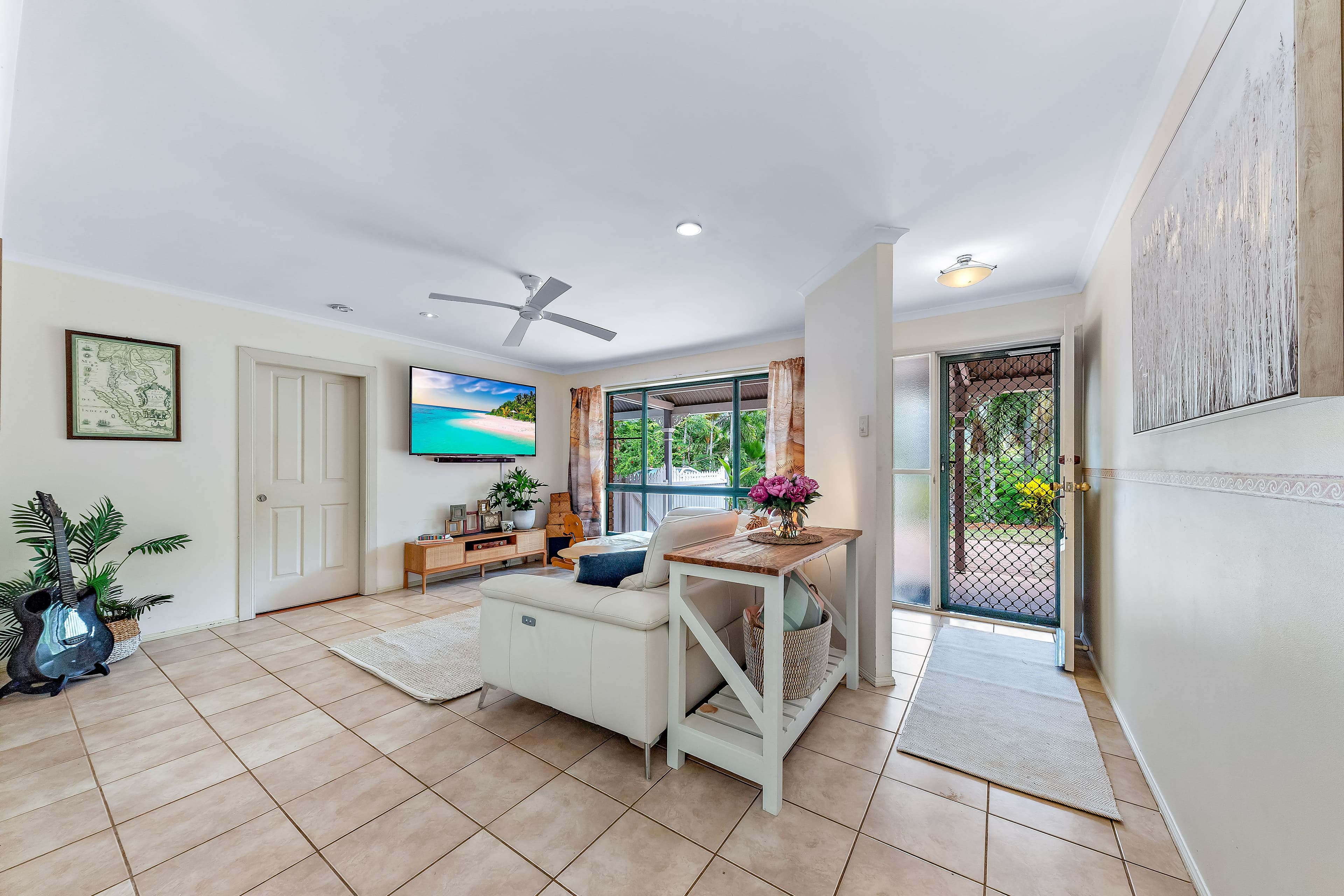 29 Sandpiper Crescent, Jubilee Pocket QLD 4802, Jubilee Pocket - Thumbnail 4