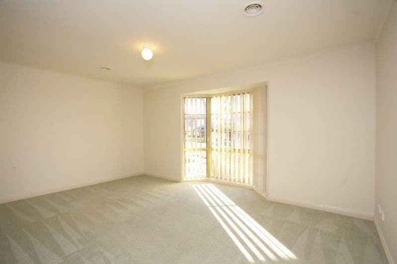 5 Adeline Street, GREENSBOROUGH VIC 3088, Greensborough - Thumbnail 2