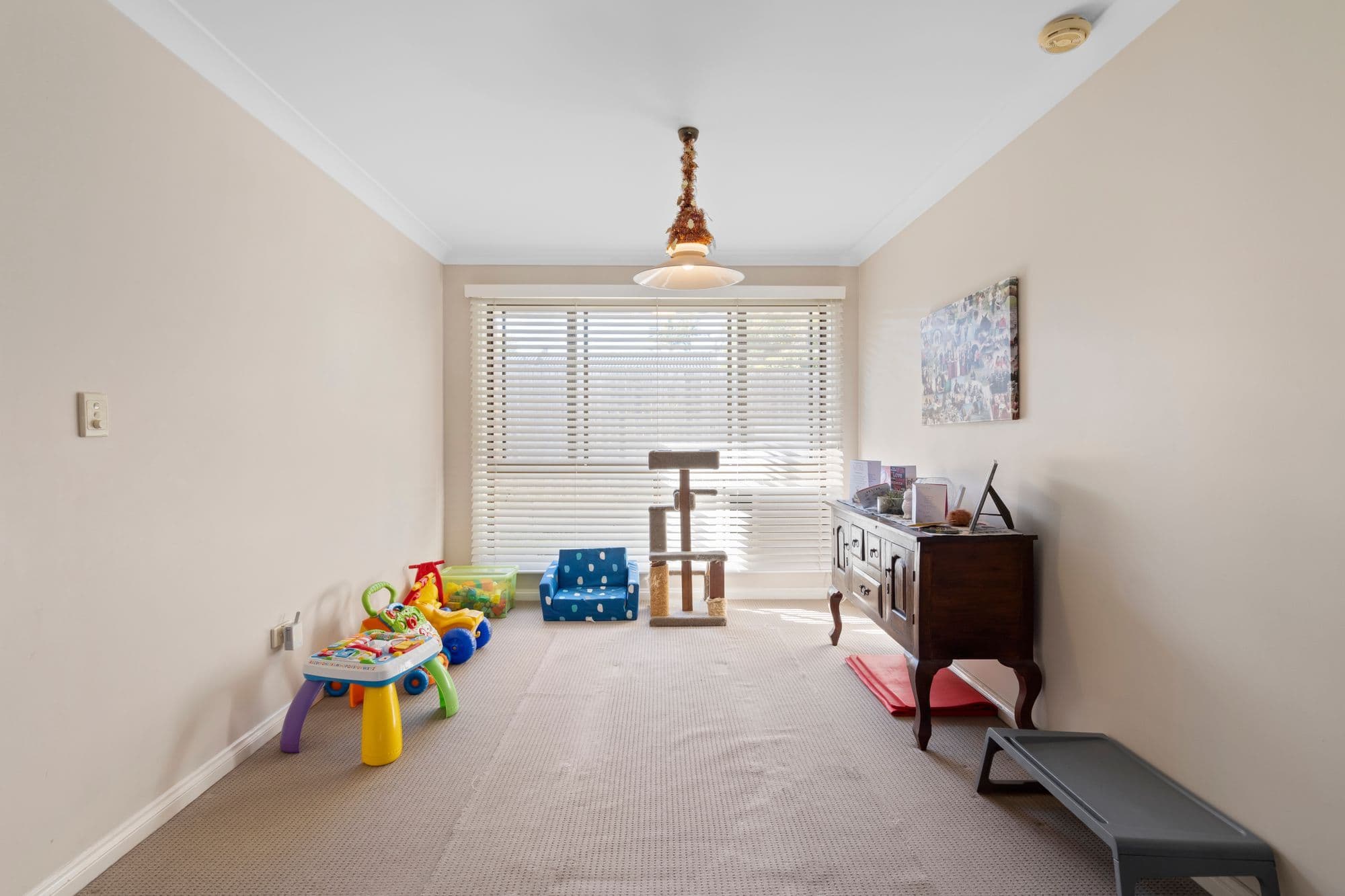 10 Caravonica Court, Calamvale QLD 4116, Calamvale - Thumbnail 3