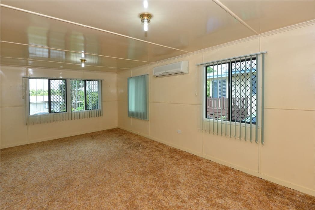 14 Hanlon Street, NEWTOWN QLD 4350, Newtown - Thumbnail 2