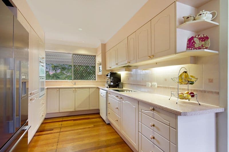 5 Strathburn Street, OXLEY QLD 4075, Oxley - Thumbnail 3