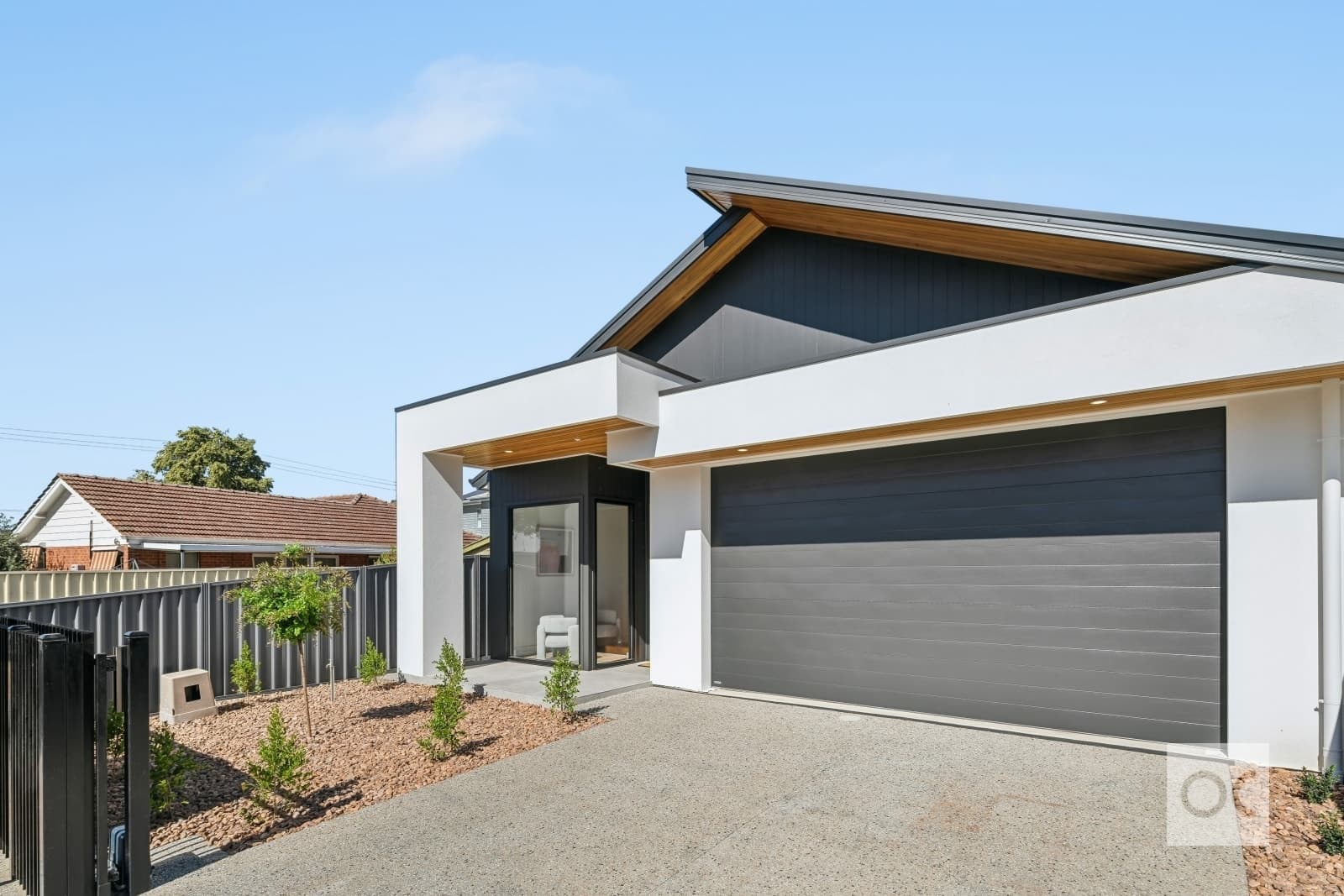 26a Sharpie Crescent, Grange - Thumbnail 2