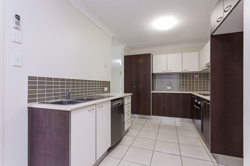 18 Cantoni Place, Richlands QLD 4077, Richlands - Thumbnail 2