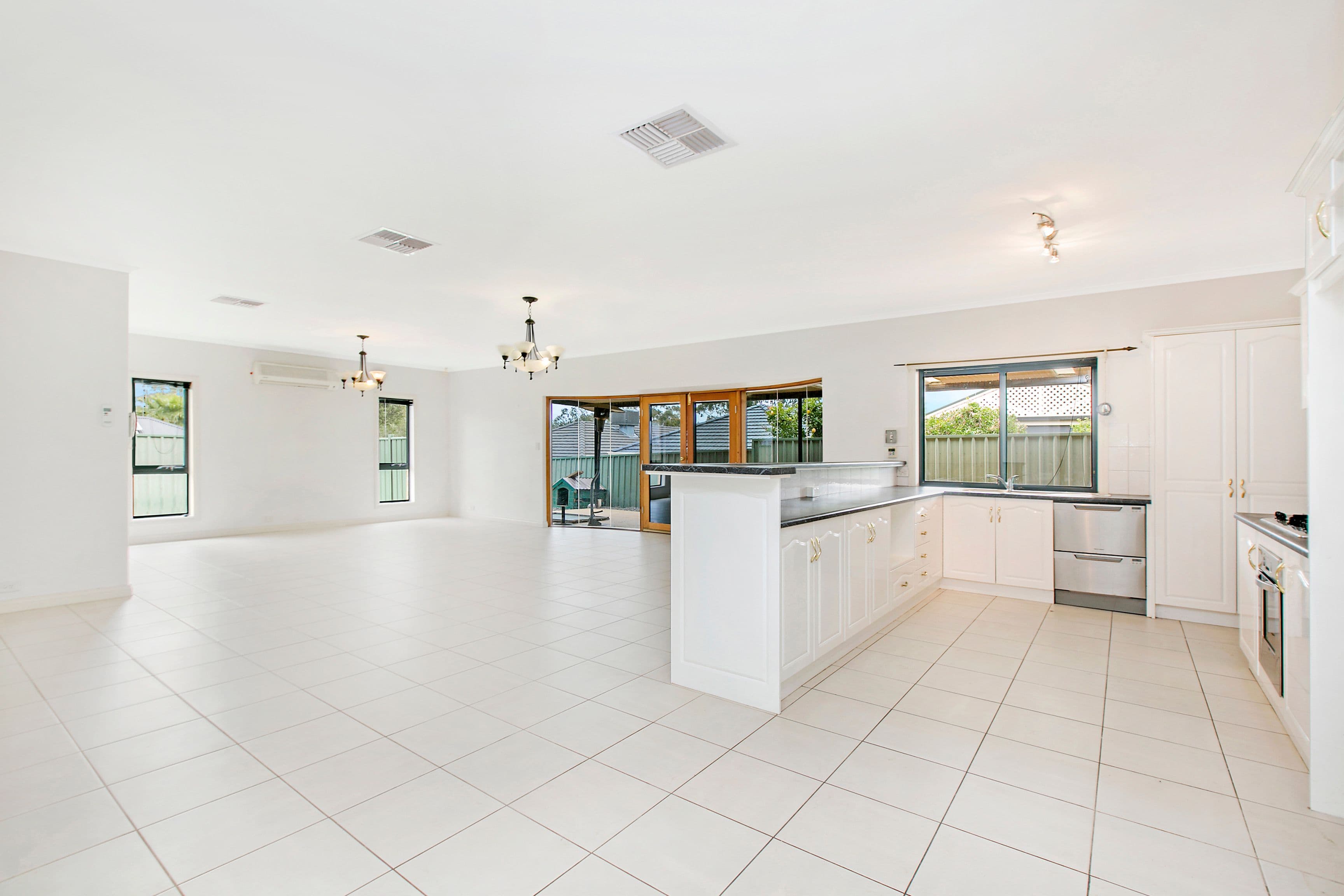 40 Erebus Circuit, Morphett Vale SA 5162, Morphett Vale - Thumbnail 3