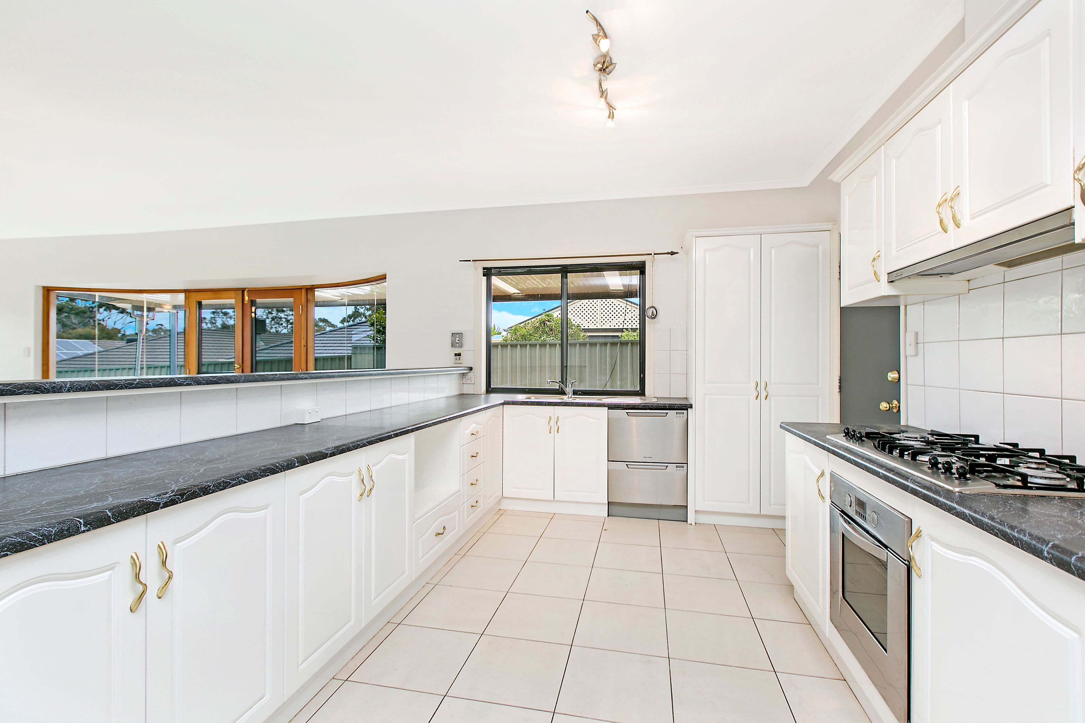 40 Erebus Circuit, Morphett Vale SA 5162, Morphett Vale - Thumbnail 4
