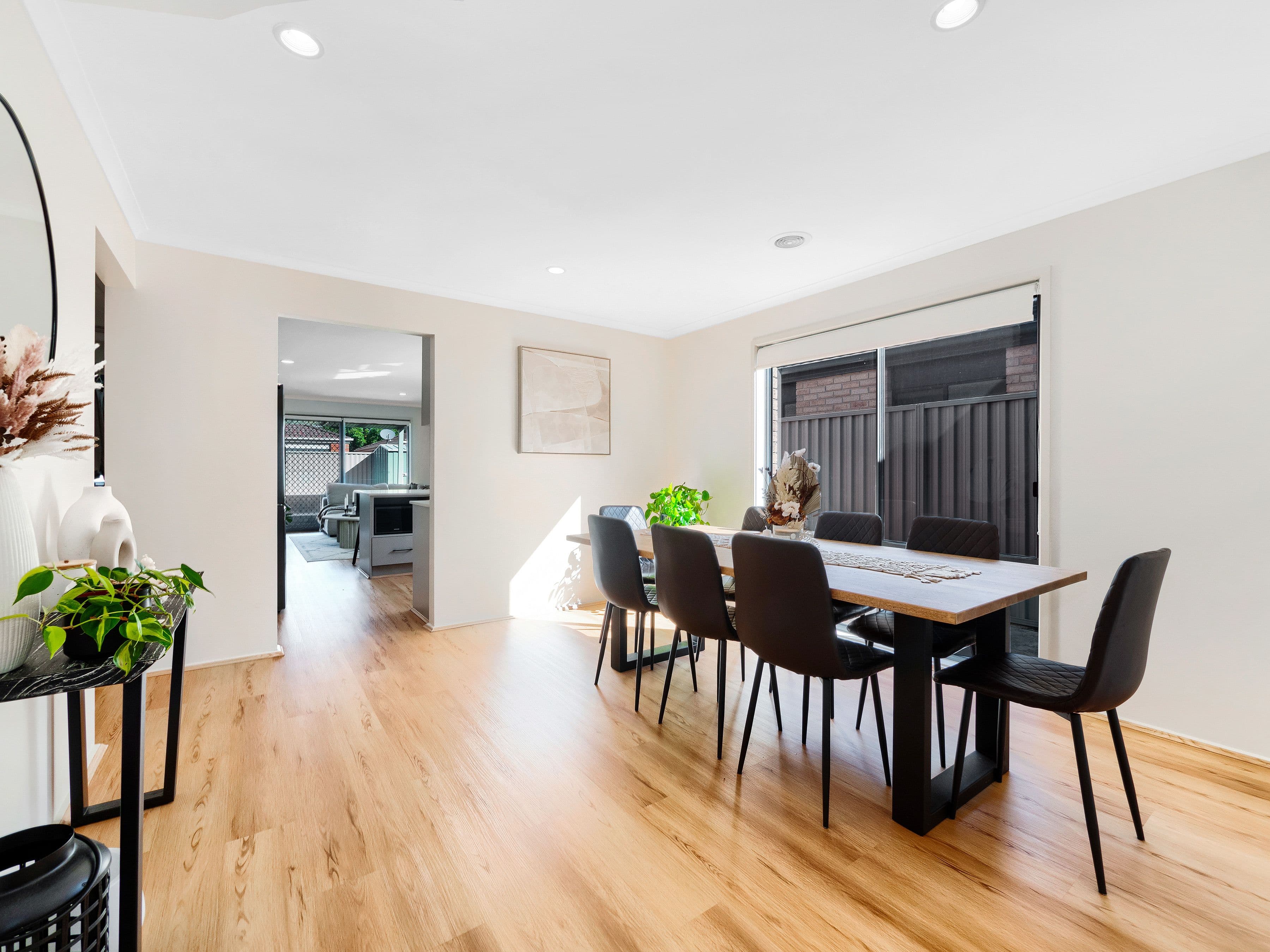 11 Tyndall Street, Cranbourne East VIC 3977, Cranbourne East - Thumbnail 5
