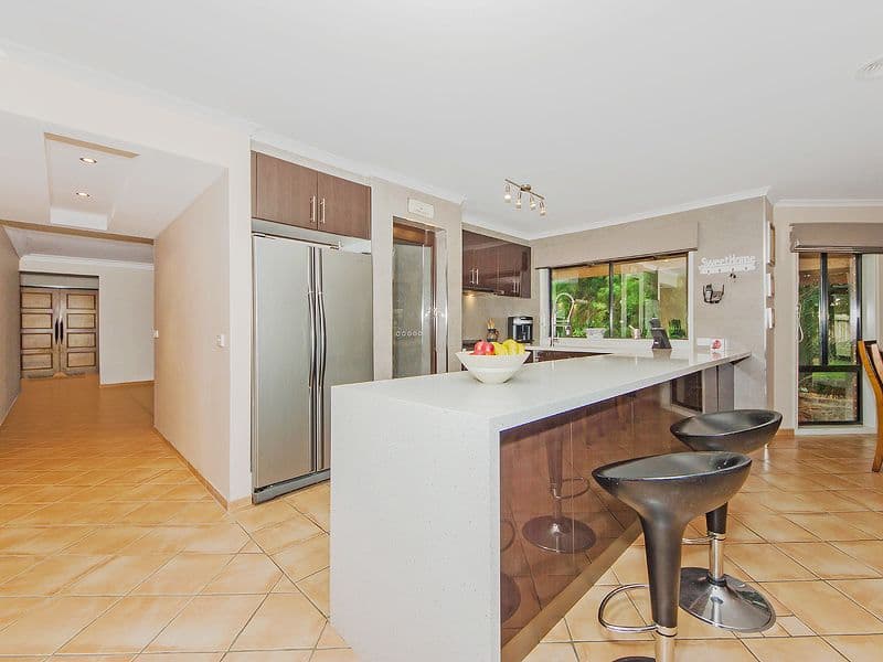 2 Albany Court, WERRIBEE VIC 3030, Werribee - Thumbnail 4