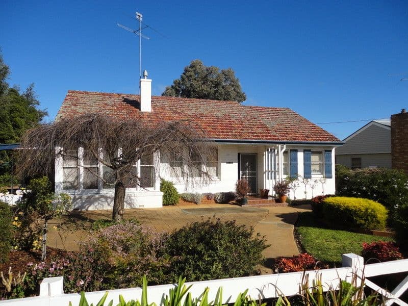 148 Victoria Street, TEMORA NSW 2666, Temora - Image 1
