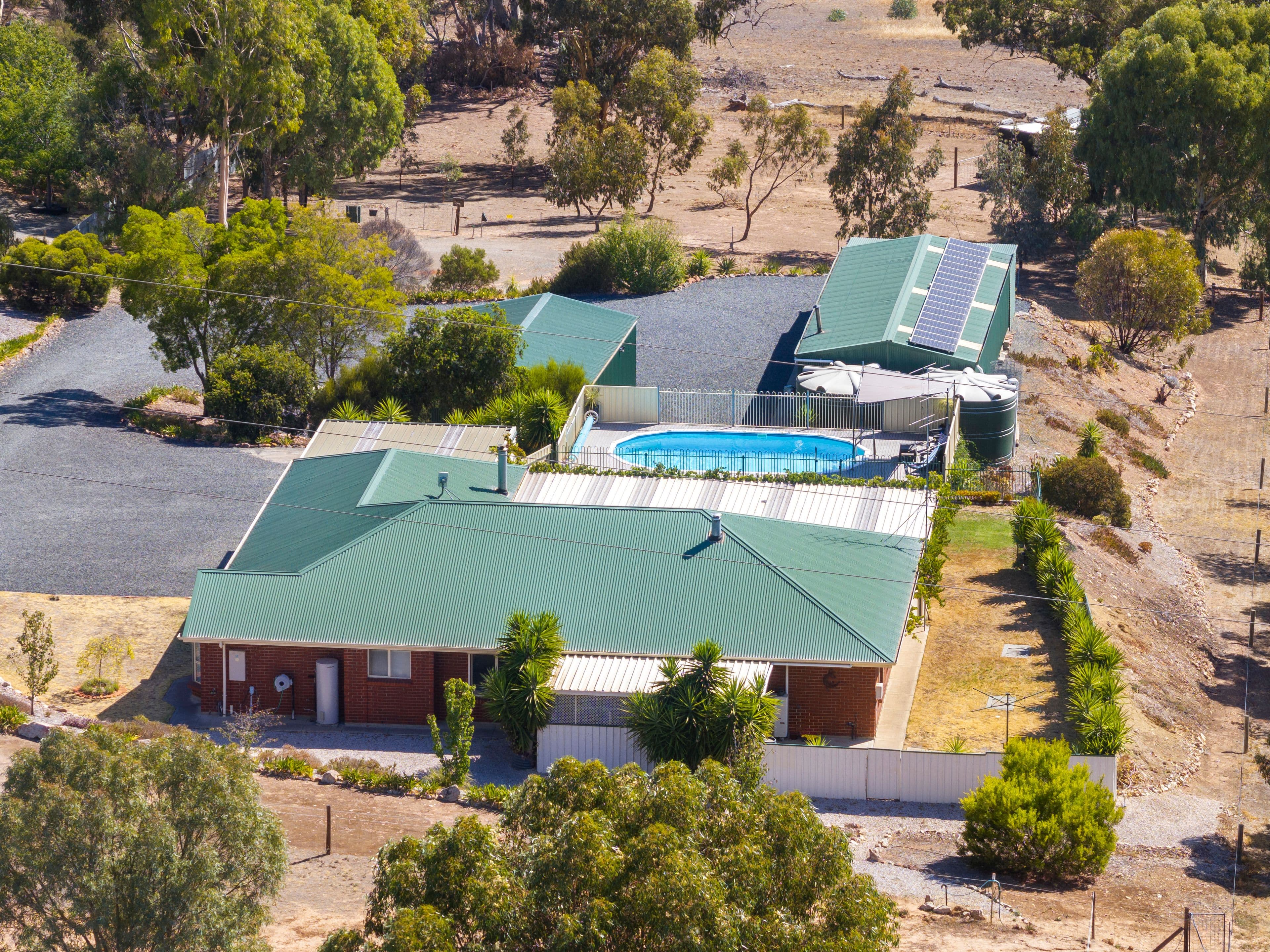 129 Norman Drive, Clare SA 5453, Clare - Thumbnail 4
