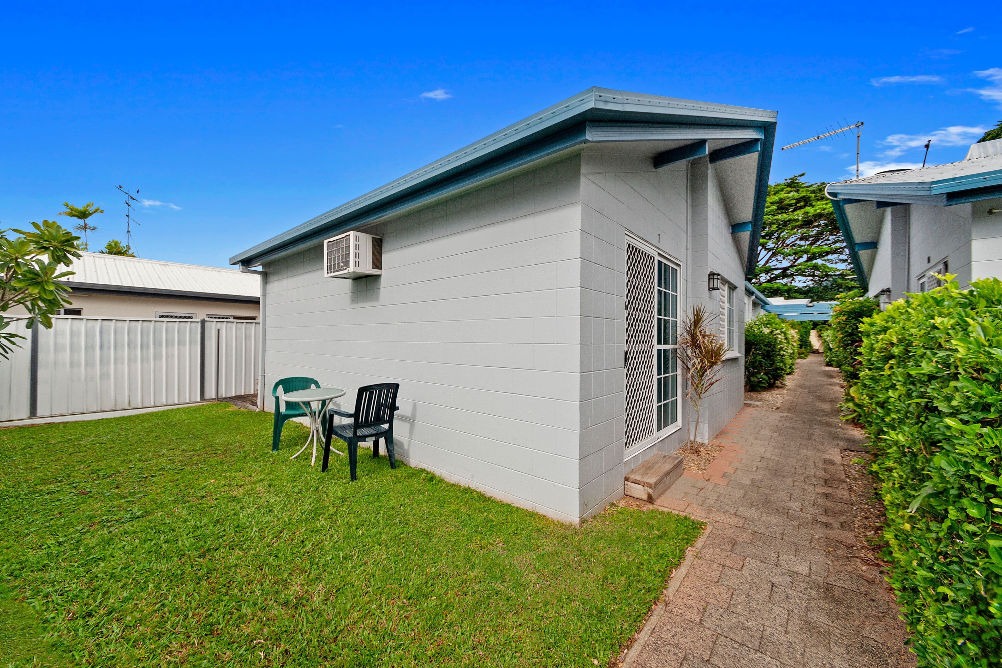 485 McCoombe Street, Mooroobool QLD 4870, Mooroobool - Thumbnail 3
