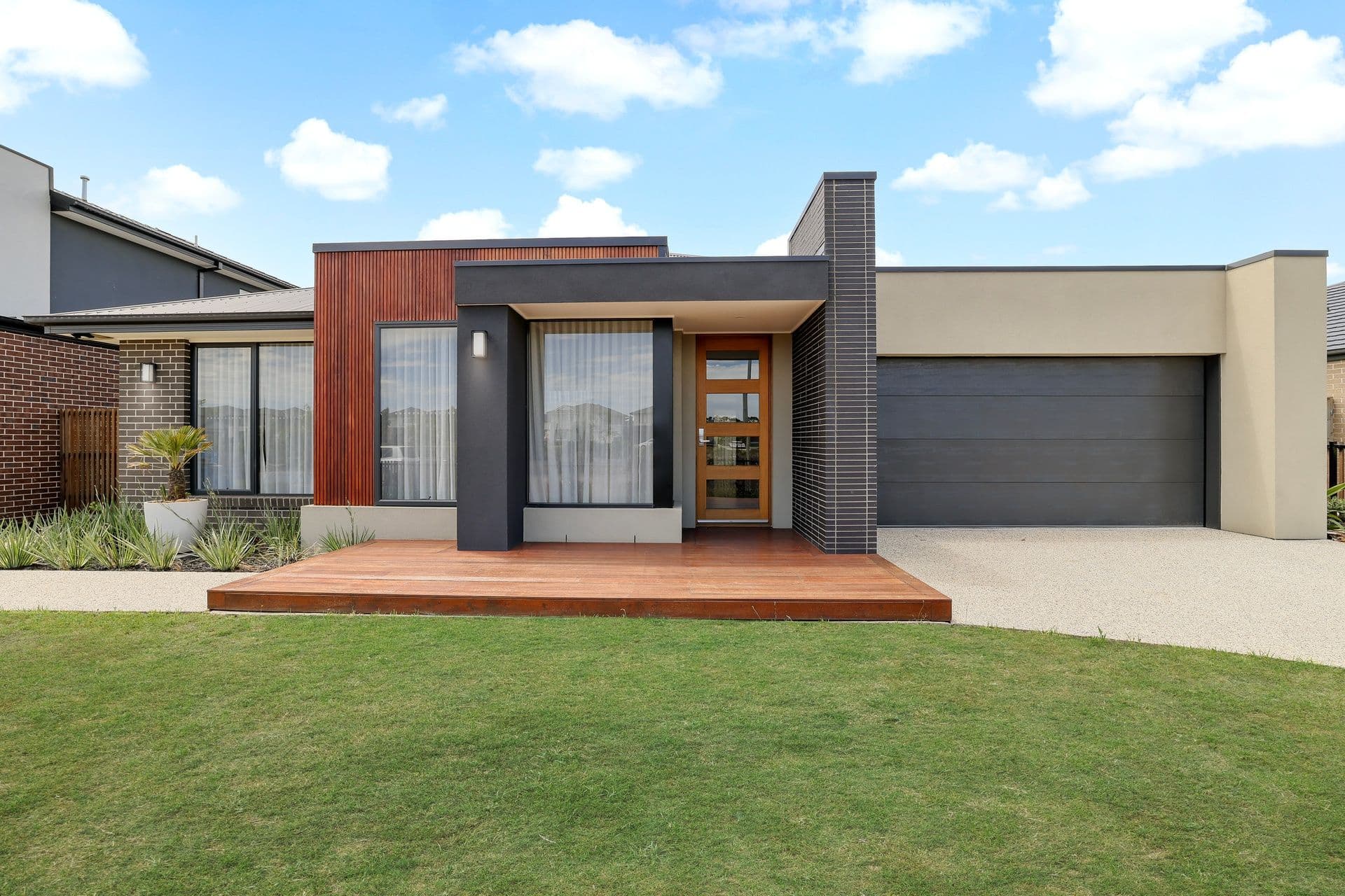 39 O'Connor Avenue, Clyde North VIC 3978, Clyde North - Image 1