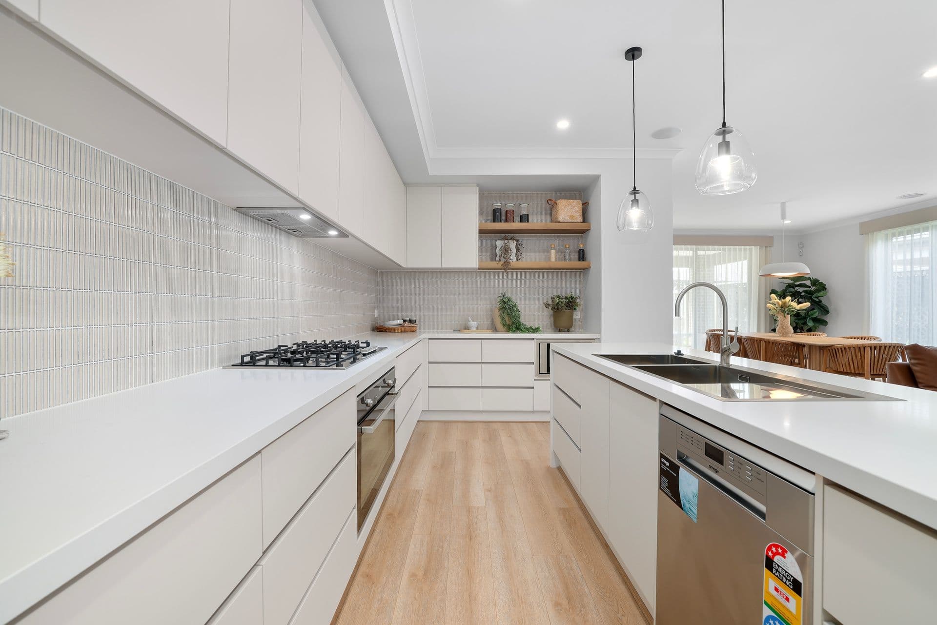 39 O'Connor Avenue, Clyde North VIC 3978, Clyde North - Thumbnail 5