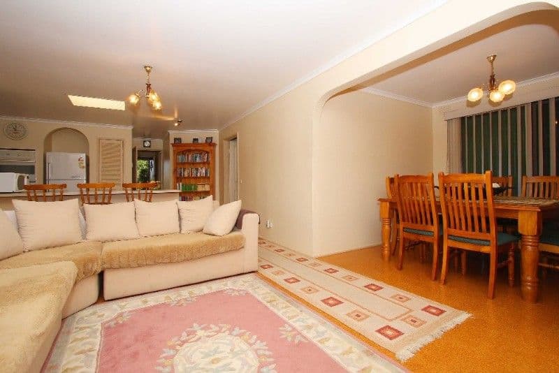 14 Winter Court, MILL PARK VIC 3082, Mill Park - Thumbnail 4