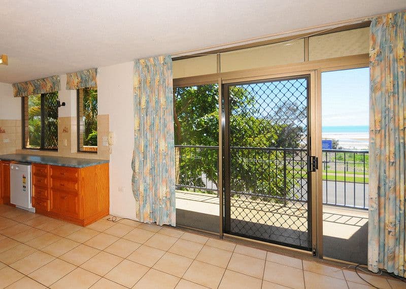 242 Charlton Esplanade, Pialba QLD 4655, Pialba - Thumbnail 4