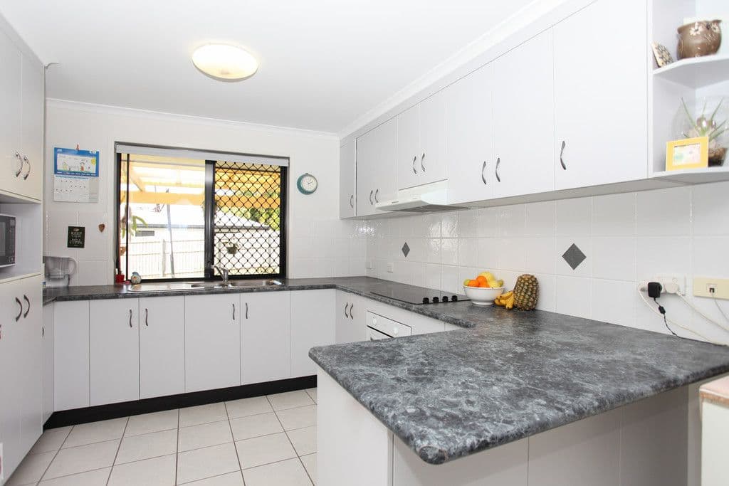 16 Collins Court, Eimeo QLD 4740, Eimeo - Thumbnail 2