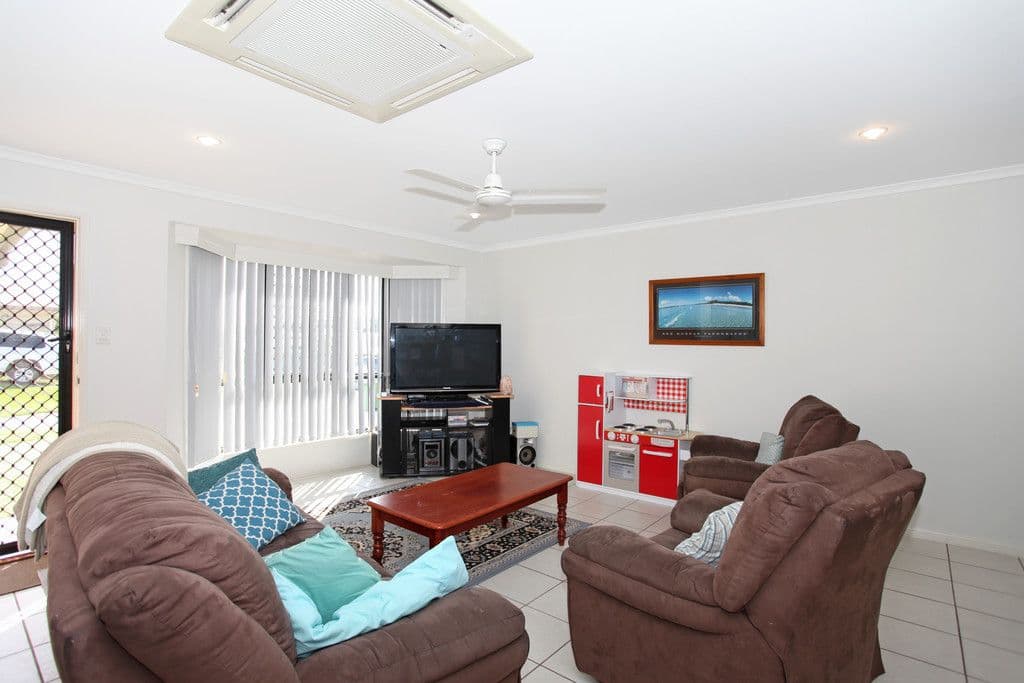 16 Collins Court, Eimeo QLD 4740, Eimeo - Thumbnail 3