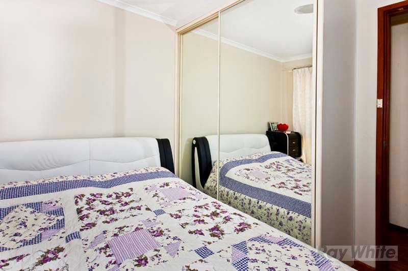 5 Burramy Close, BOSSLEY PARK NSW 2176, Bossley Park - Thumbnail 5