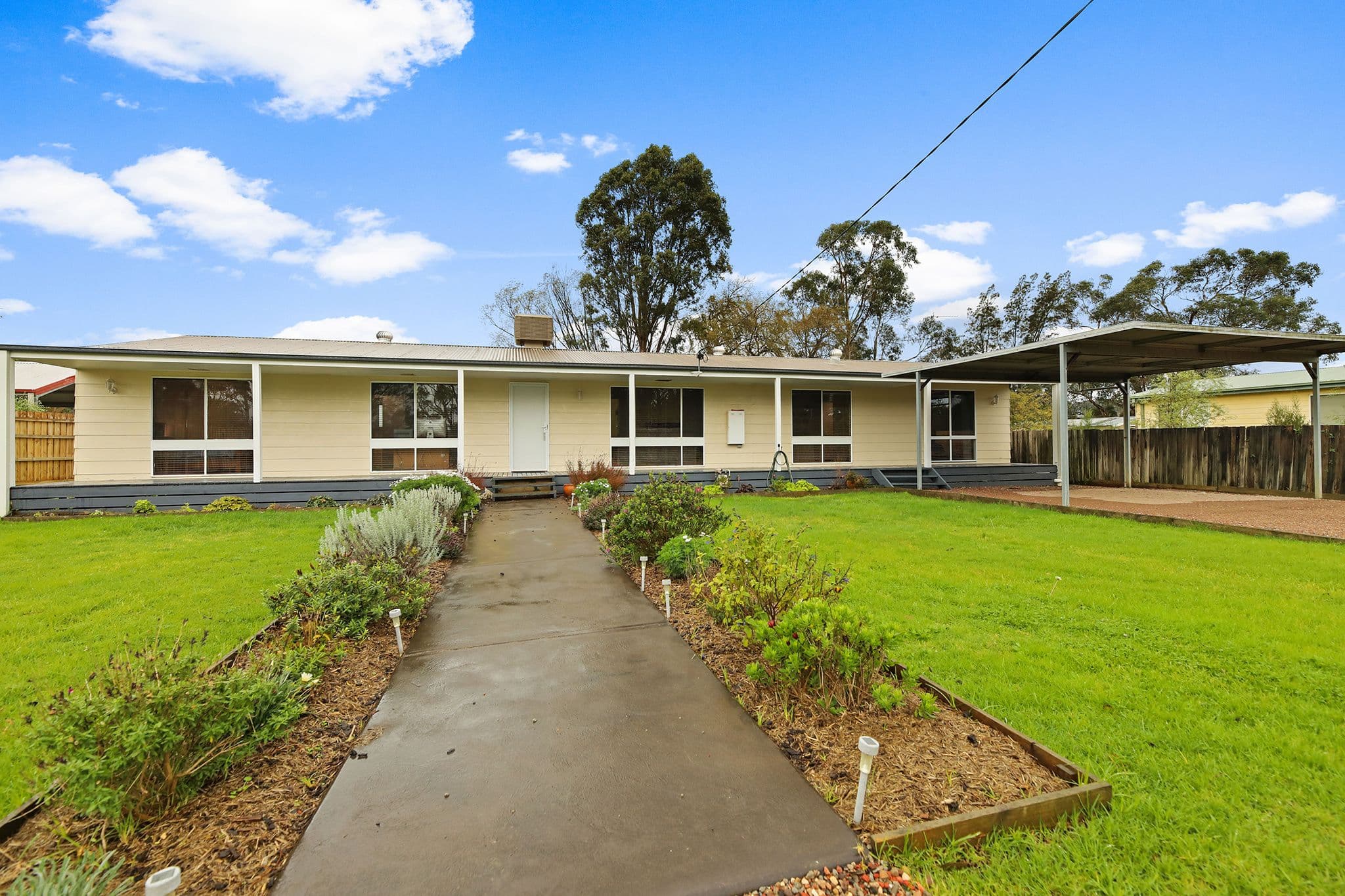 38 Railway Avenue, Bunyip VIC 3815, Bunyip - Image 1