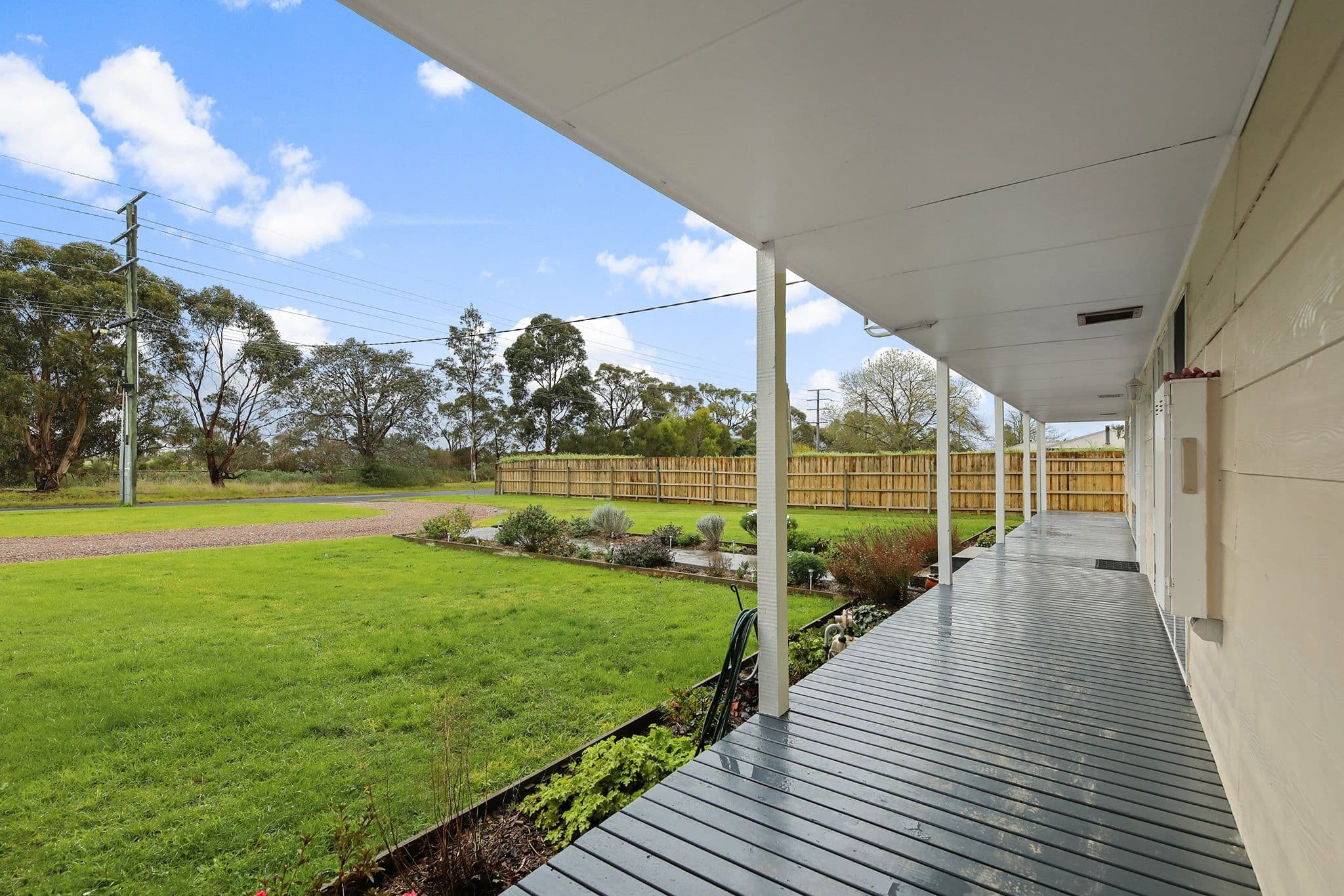 38 Railway Avenue, Bunyip VIC 3815, Bunyip - Thumbnail 2