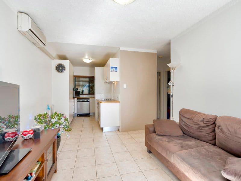 22 Balowrie Street, HAMILTON QLD 4007, Hamilton - Thumbnail 2