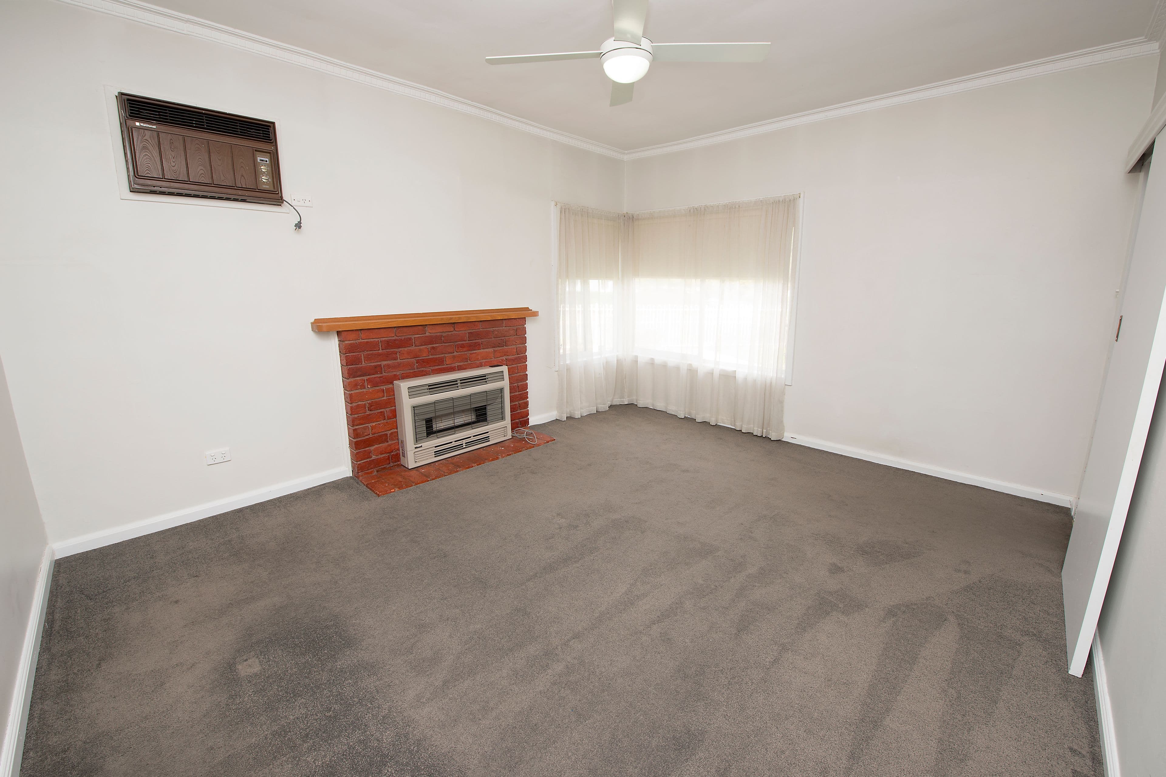 8 Buchan Street, Swan Hill VIC 3585, Swan Hill - Thumbnail 2