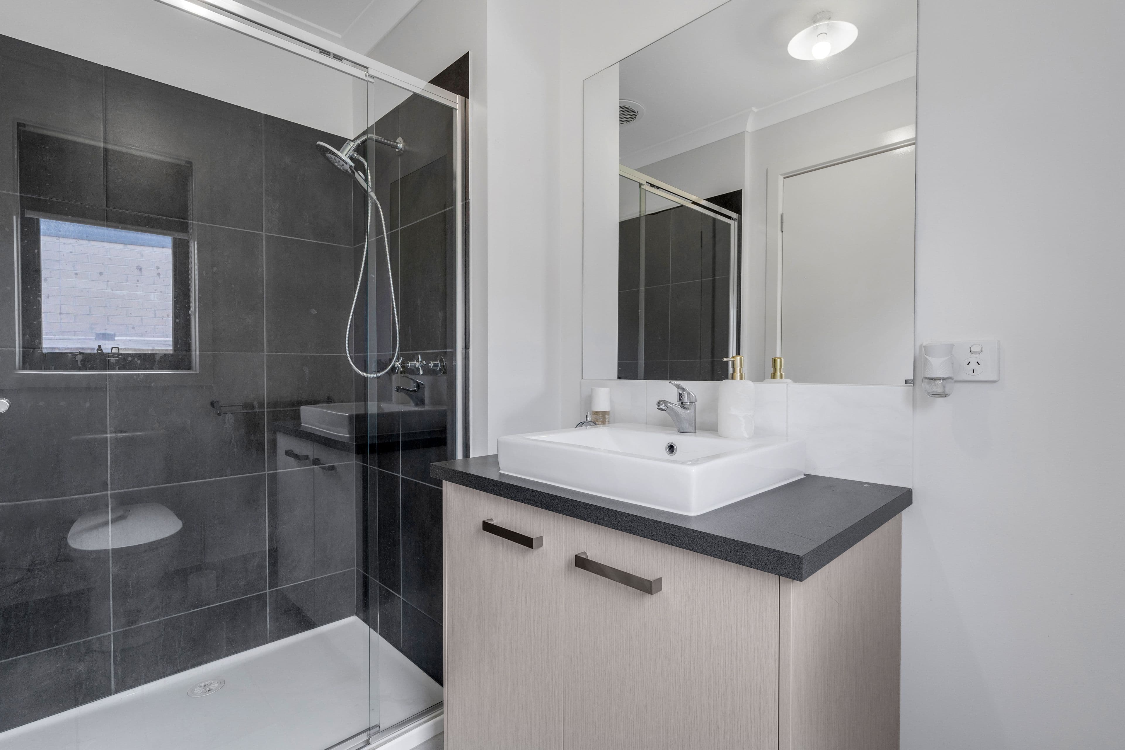 19 Cochrane Avenue, Mickleham VIC 3064, Mickleham - Thumbnail 6