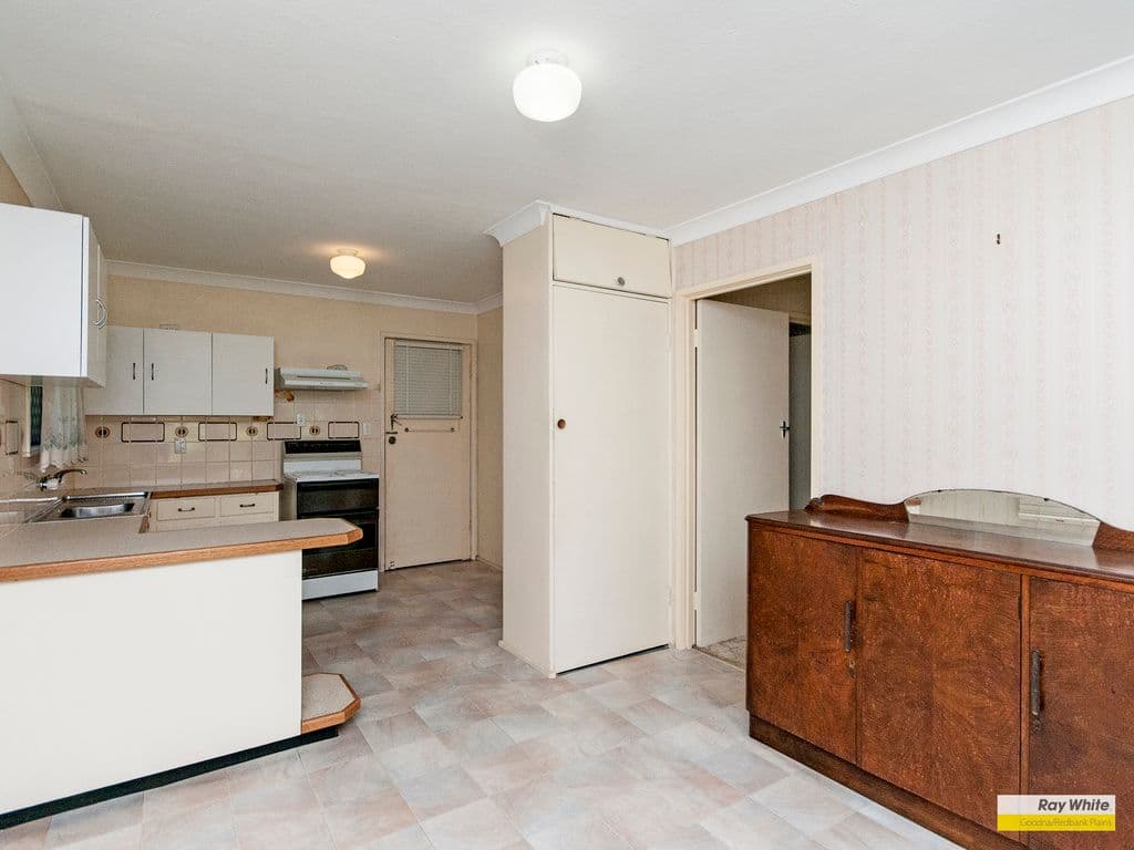 16 Braggan Street, GAILES QLD 4300, Gailes - Thumbnail 4