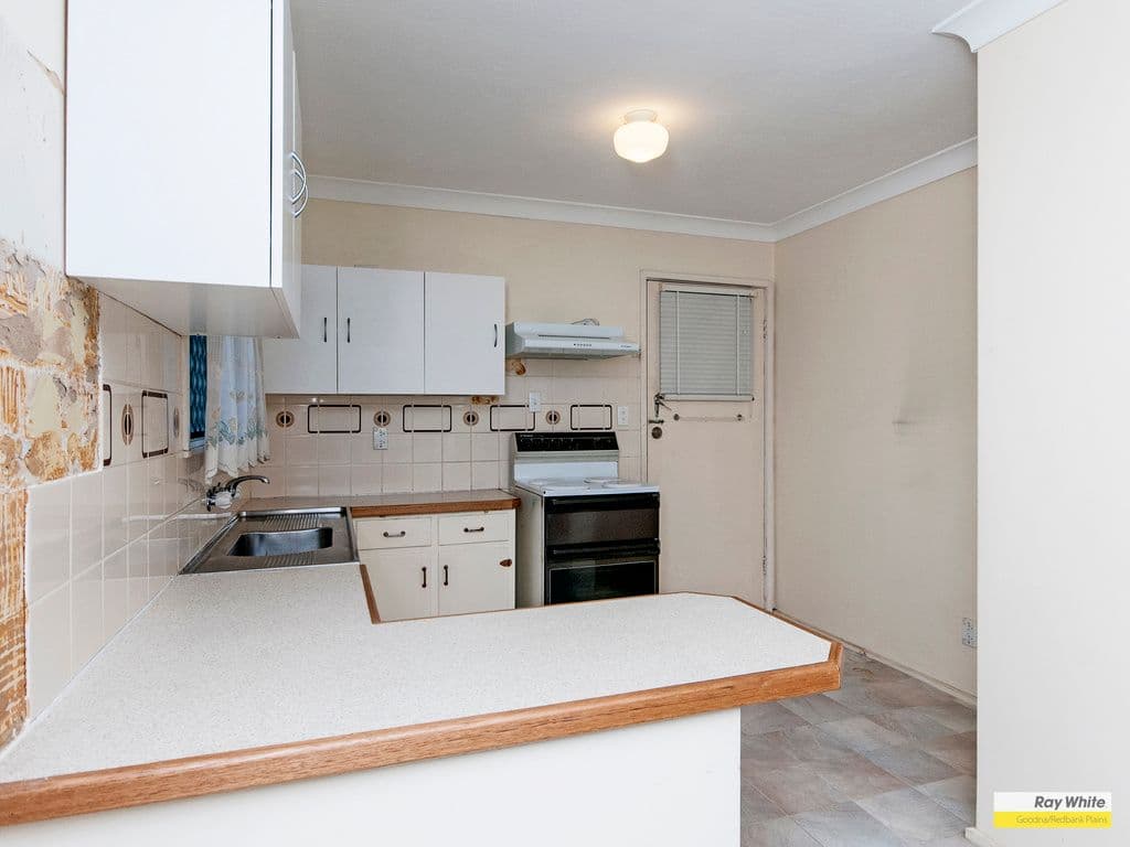 16 Braggan Street, GAILES QLD 4300, Gailes - Thumbnail 5