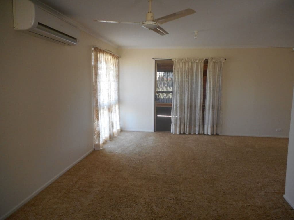 2 Watson Street, Yarraman QLD 4614, Yarraman - Thumbnail 4