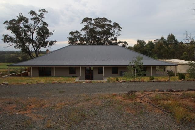 293 Spring Gully Road, CLARE SA 5453, Clare - Thumbnail 2