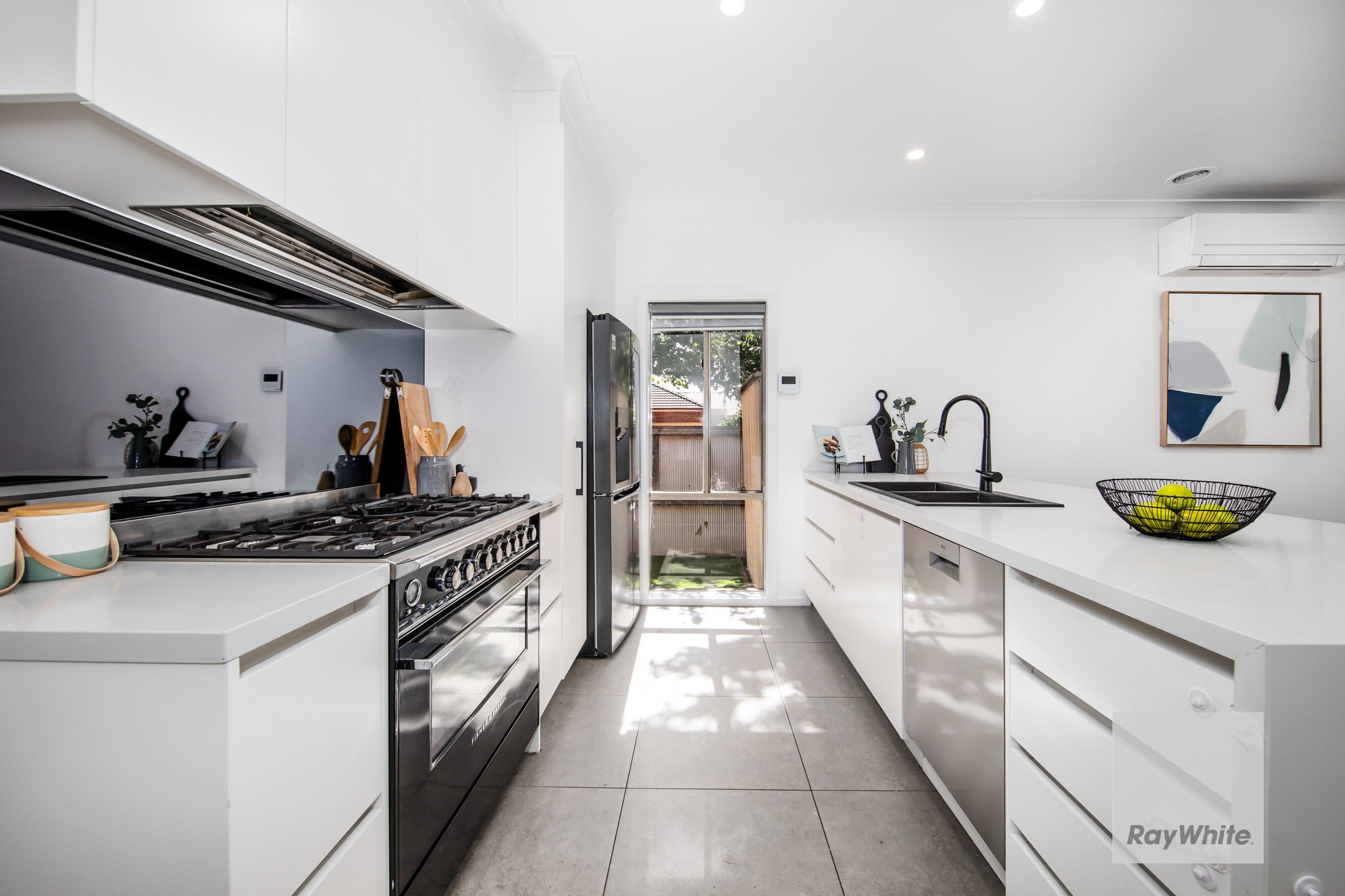23 Studley Park Way, Caroline Springs VIC 3023, Caroline Springs - Thumbnail 4
