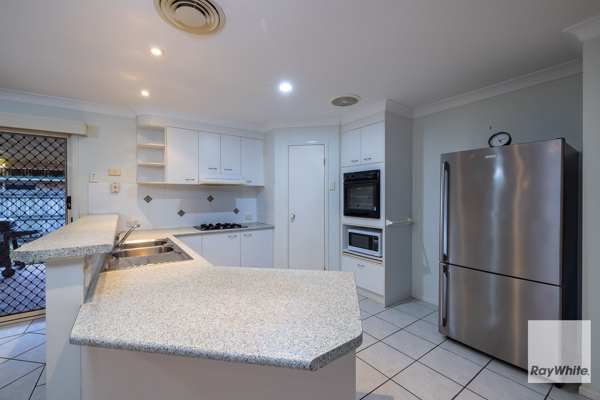 40 Marjorie Buckler Avenue, Redland Bay QLD 4165, Redland Bay - Thumbnail 3