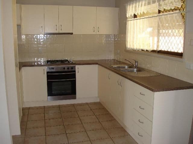 35 Bluegum Drive, MARSDEN QLD 4132, Marsden - Thumbnail 3