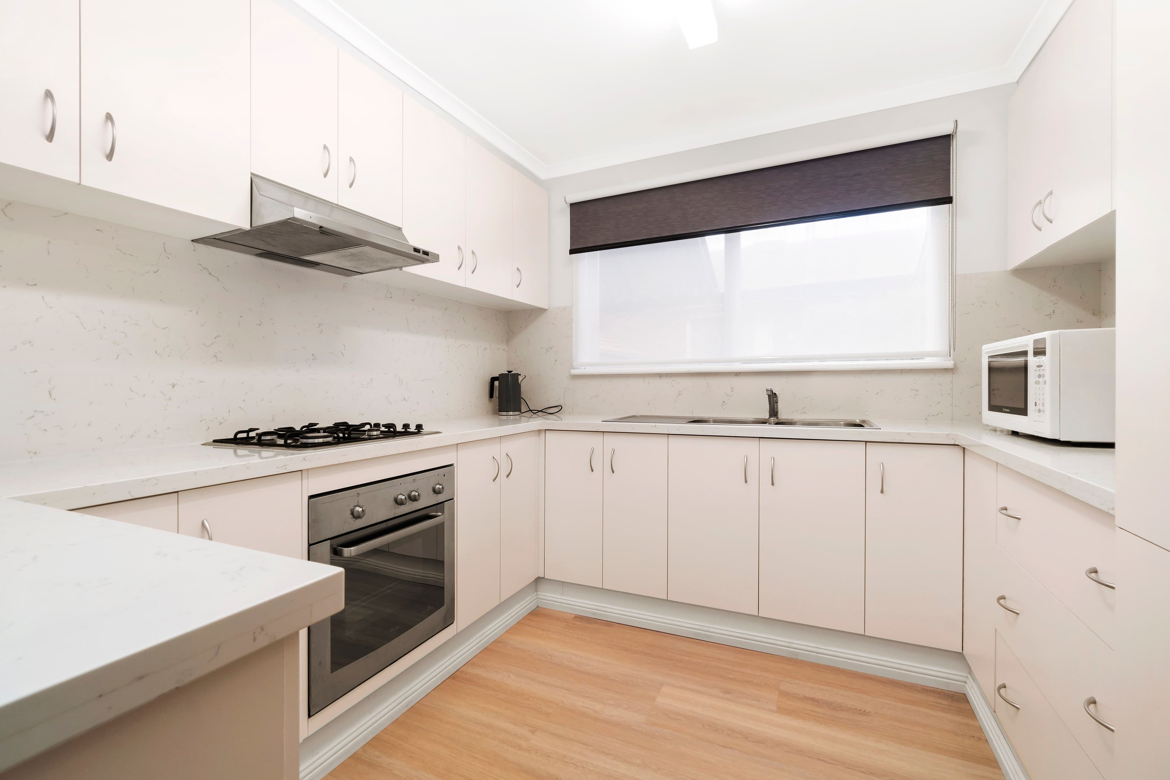 98 Renou Road, Wantirna South VIC 3152, Wantirna South - Thumbnail 2