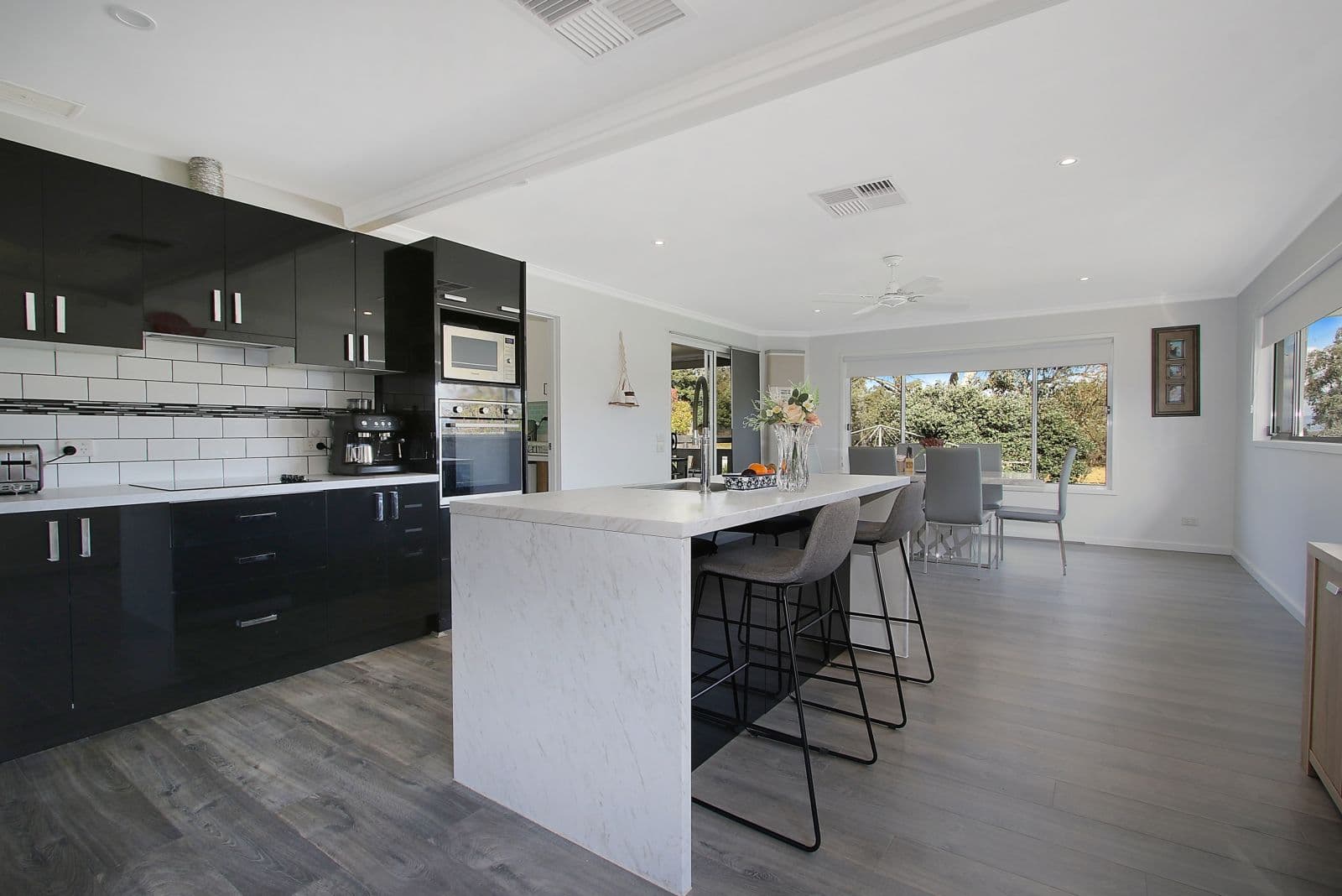 281 Cheyenne Drive, Lavington NSW 2641, Lavington - Thumbnail 3