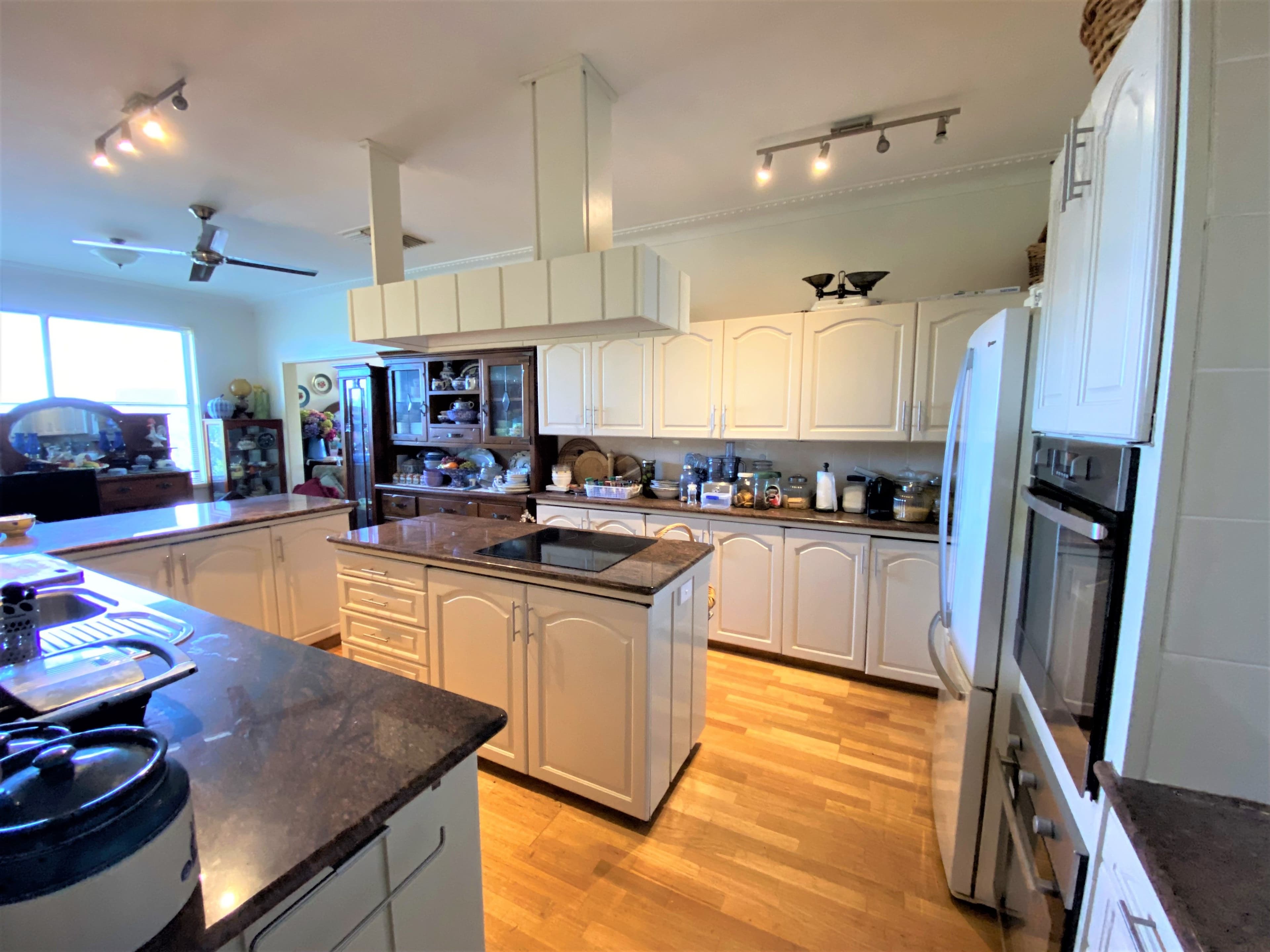 11 White Street, Young NSW 2594, Young - Thumbnail 6