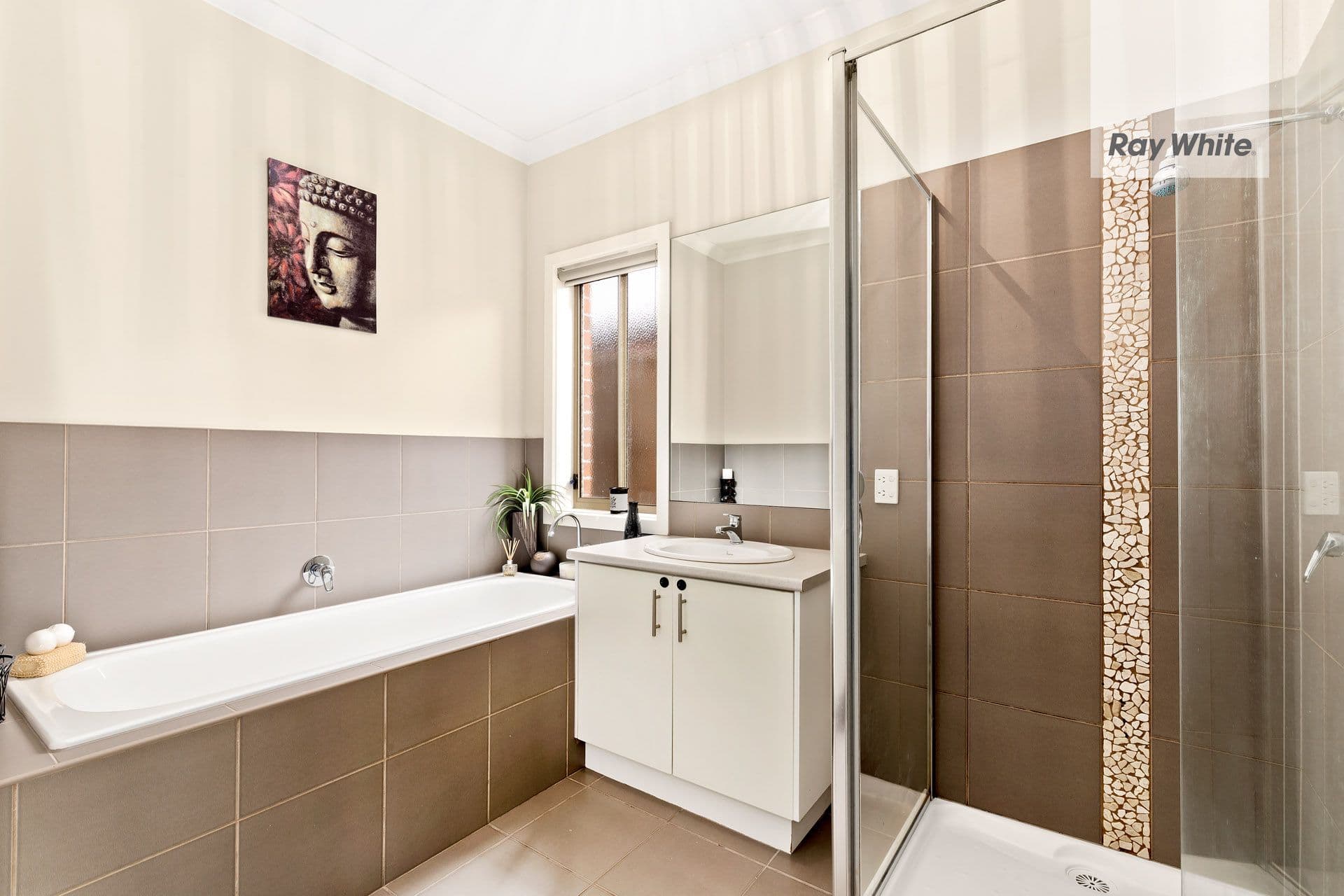 22 Jenolan Way, South Morang VIC 3752, South Morang - Thumbnail 5