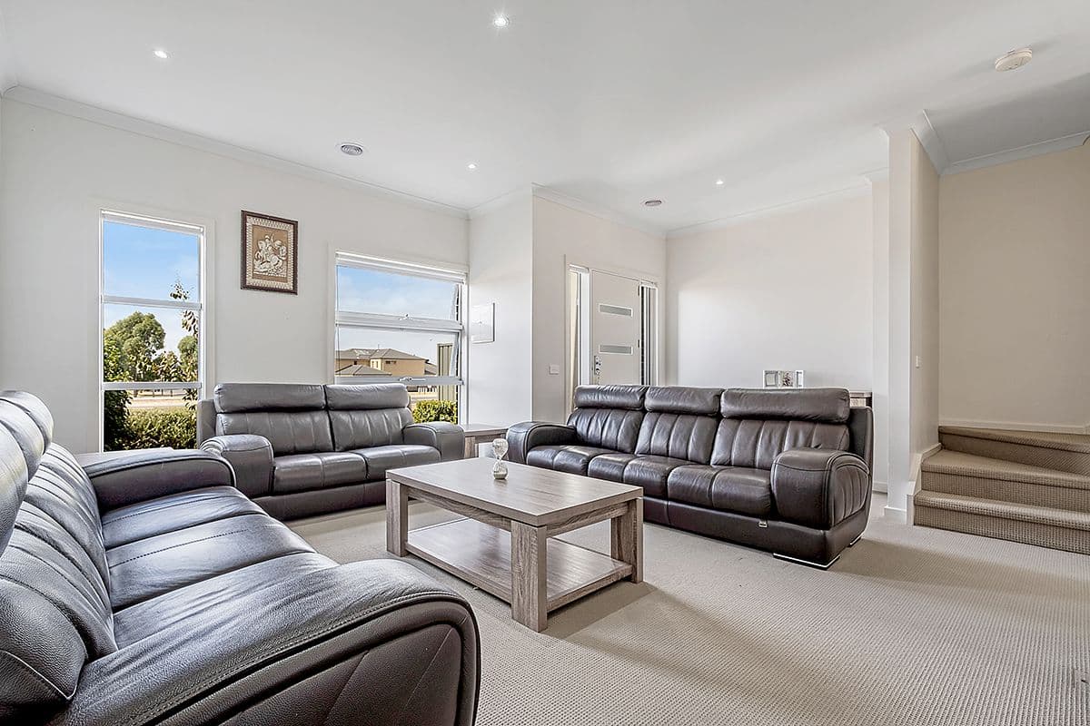 33 Kirkstead Grove, Craigieburn VIC 3064, Craigieburn - Thumbnail 2