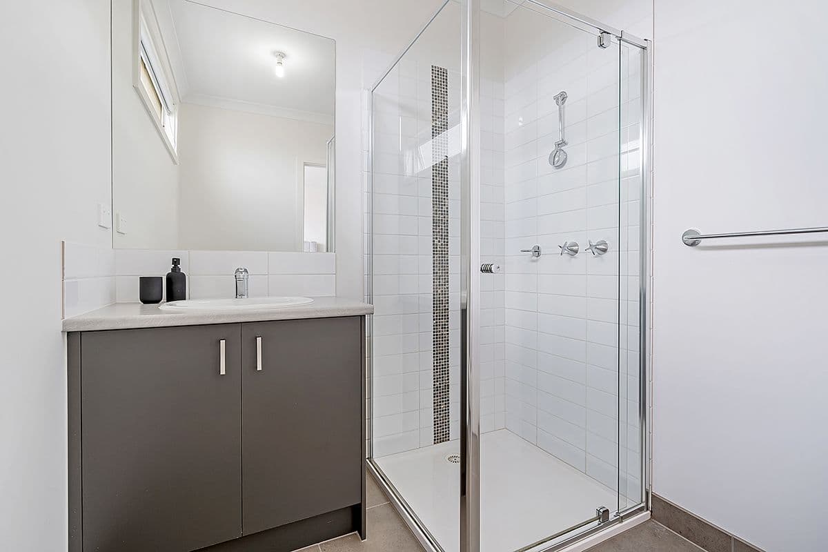 33 Kirkstead Grove, Craigieburn VIC 3064, Craigieburn - Thumbnail 6