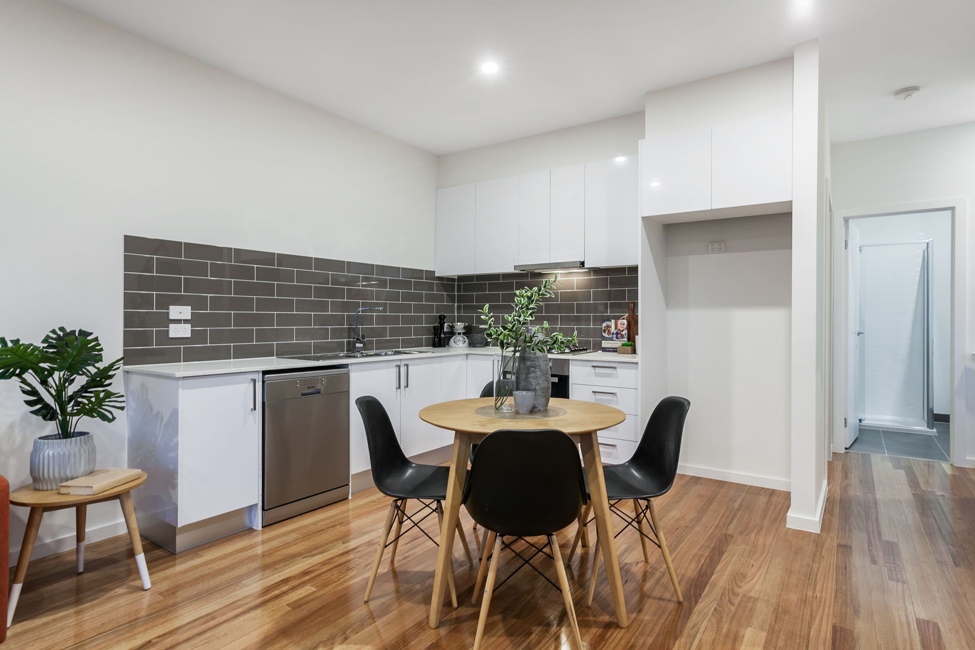 8 Lorensen Avenue, Coburg North VIC 3058, Coburg North - Thumbnail 6
