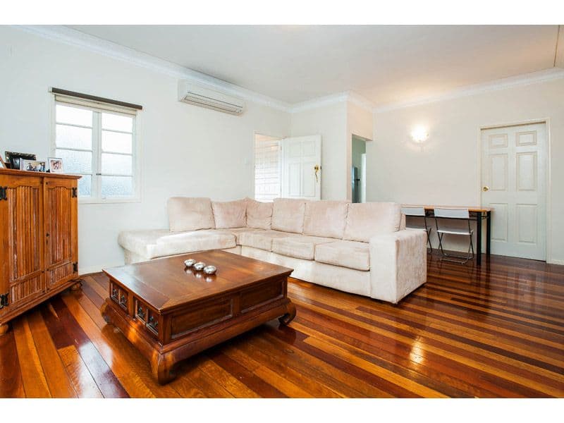 11 Raffles Street, MOUNT GRAVATT EAST QLD 4122, Mount Gravatt East - Thumbnail 4