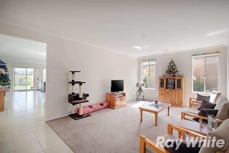 7 Azure Court, PAKENHAM VIC 3810, Pakenham - Thumbnail 2
