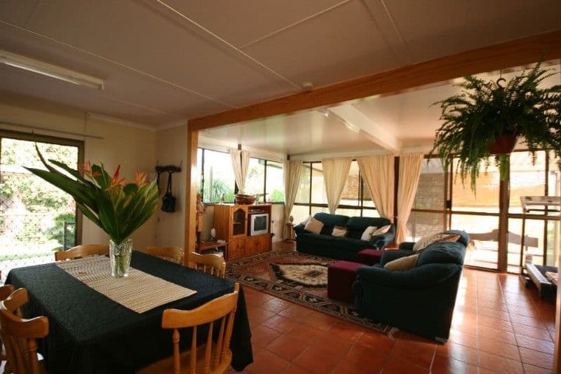 33 John Pitchers Road, SARINA QLD 4737, Sarina - Thumbnail 3