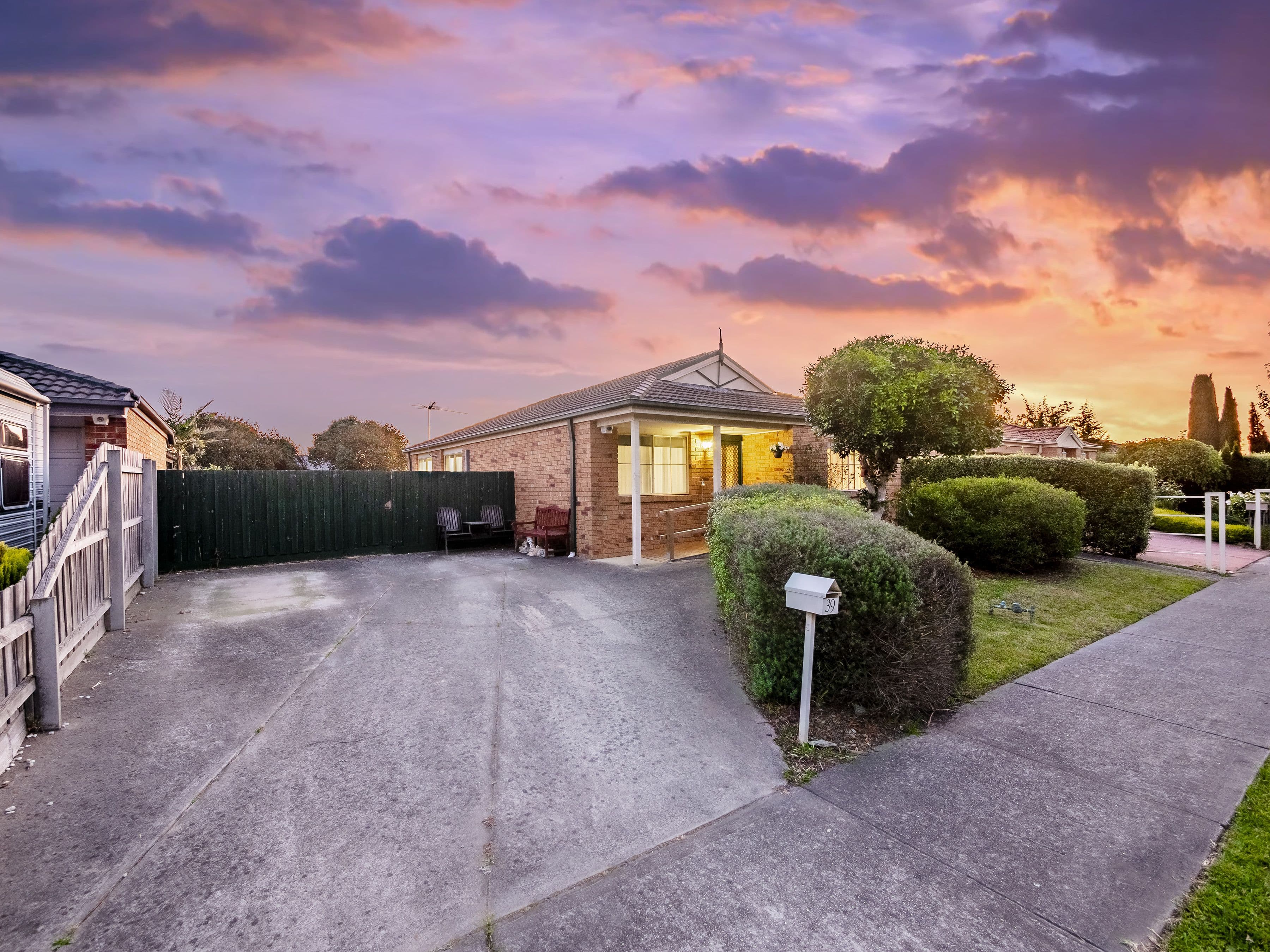 39 Breens Road, Cranbourne West VIC 3977, Cranbourne West - Image 1