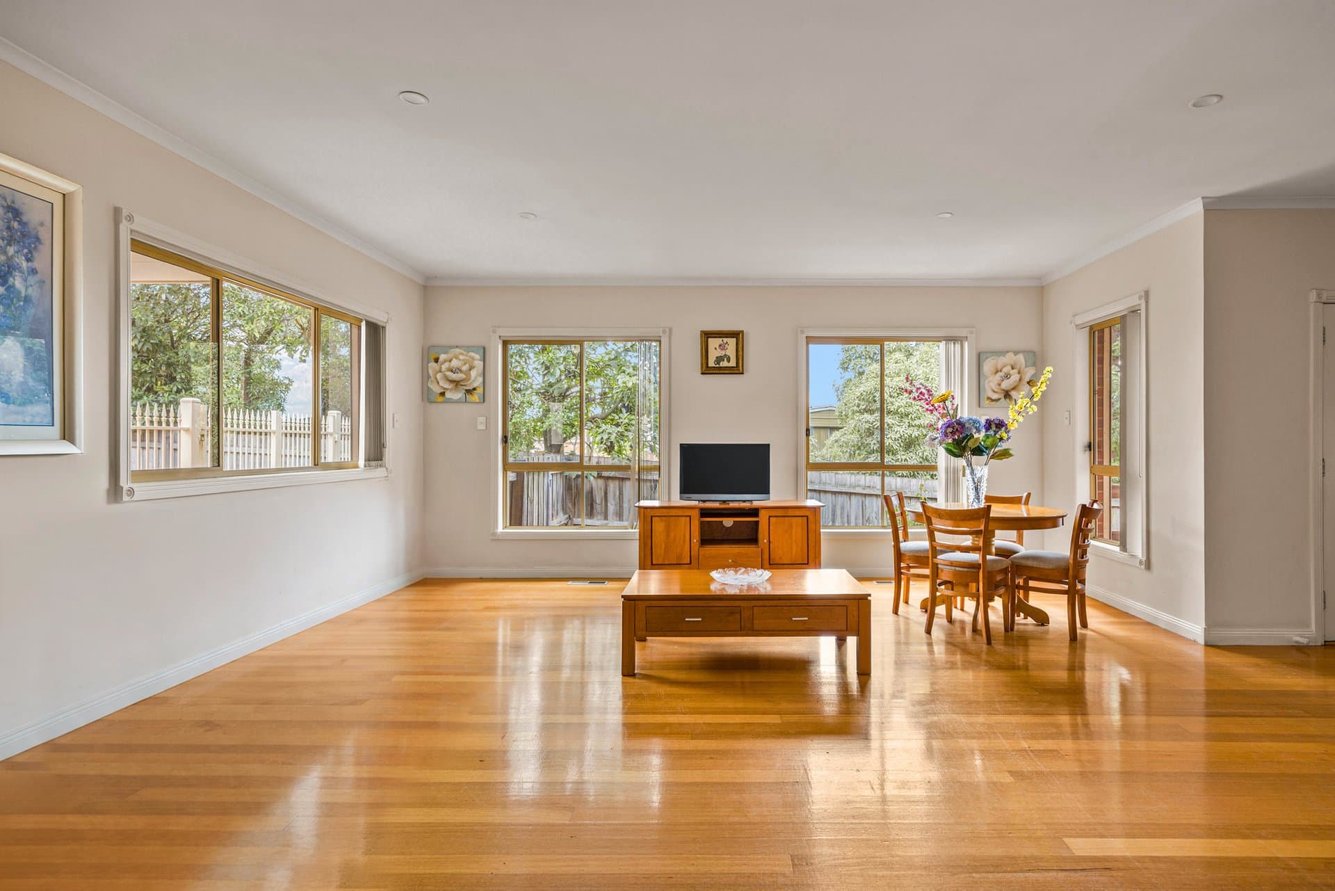 2/8 Loddon Avenue, Reservoir - Thumbnail 4