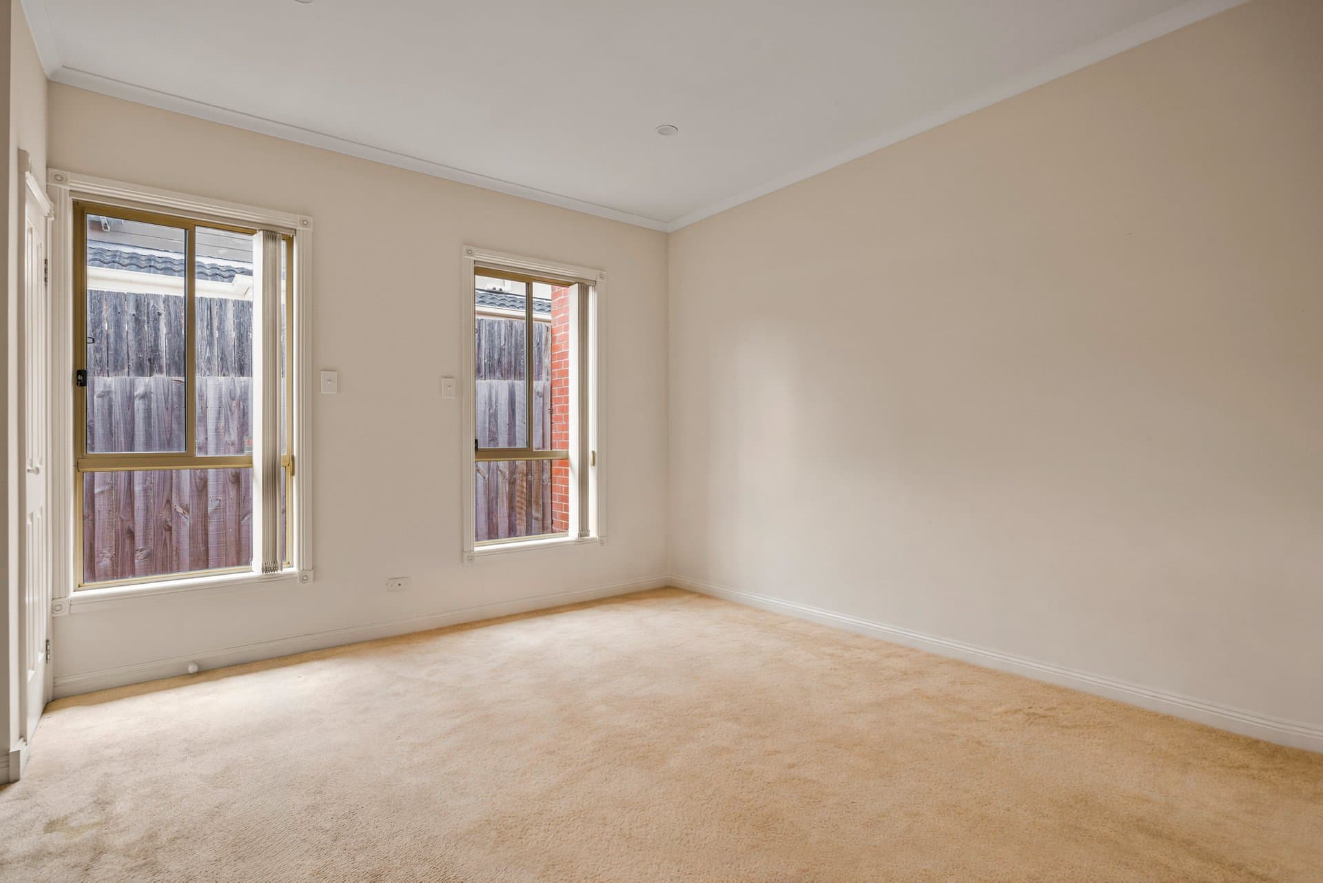 2/8 Loddon Avenue, Reservoir - Thumbnail 8