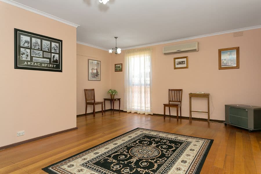 27 Francis Street, MELTON SOUTH VIC 3338, Melton South - Thumbnail 3